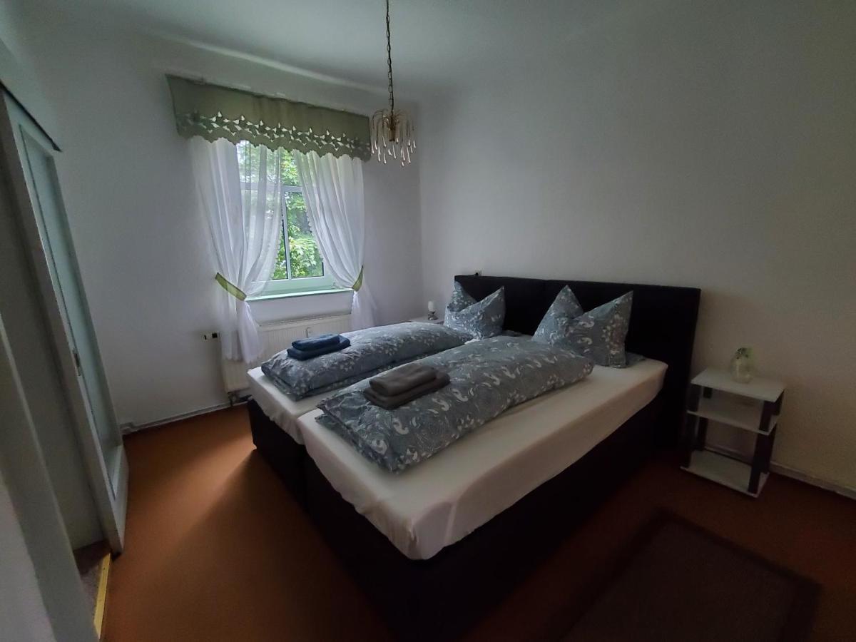 Löbau Ferienwohnung Am Rosengarten מראה חיצוני תמונה